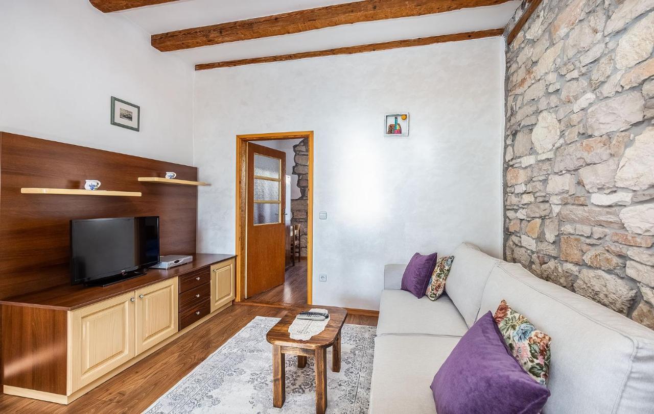 Bruna Apartment